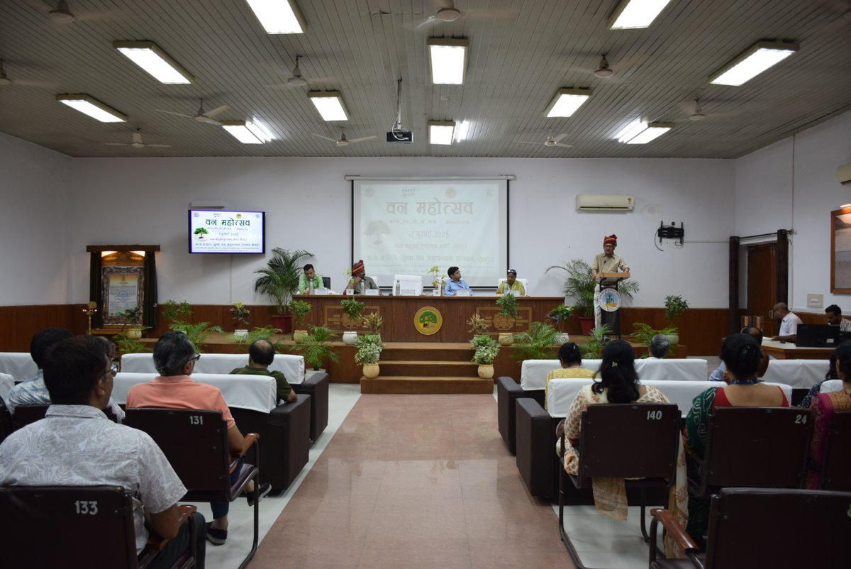 ICFRE-ARID FOREST RESEARCH INSTITUTE, JODHPUR (@twitt_afri) on Twitter photo рдЗрд╕ рдЕрд╡рд╕рд░ рдкрд░ рдореБрдЦреНрдп рдЕрддрд┐рдерд┐ рд╢реНрд░реА рдХрд┐рд╢рди рд╕рд┐рдВрд╣ рдЬрд╕реЛрд▓, рд╕реЗрд╡рд╛рдирд┐рд╡реГрдд рднрд╛рд░рддреАрдп рд░рд╛рдЬрд╕реНрд╡ рд╕реЗрд╡рд╛ рдЕрдзрд┐рдХрд╛рд░реА рдиреЗ рдЕрдкрдиреЗ рдЙрджреНрдмреЛрдзрди рдореЗрдВ рдмрддрд╛рдпрд╛ рдХрд┐ рдЙрдЪреНрдЪ рдЧреБрдгрд╡рддрд╛ рд╡рд╛рд▓реА рджреЗрд╕реА рдкреНрд░рдЬрд╛рддрд┐рдпреЛрдВ рдХреЗ рд╡реГрдХреНрд╖рд╛рд░реЛрдкрдг рддрдерд╛ рдкрд╛рд░рдореНрдкрд░рд┐рдХ рдЬреИрд╡рд╡рд┐рд╡рд┐рдзрддрд╛ рдХреНрд╖реЗрддреНрд░ рдУрд░рдг рдЧреЛрдЪрд░ рдХреЗ рд╕рдВрд░рдХреНрд╖рдг рдХреЗ рд╕рд╛рде рд╣реА рдкрд░реНрдпрд╛рд╡рд░рдг рд╕рдВрд░рдХреНрд╖рдг рд╕рдВрднрд╡ рд╣реИред рдЗрд╕ рдЕрд╡рд╕рд░ рдкрд░ рдореБрдЦреНрдп рдЕрддрд┐рдерд┐ рд╢реНрд░реА рдХрд┐рд╢рди рд╕рд┐рдВрд╣ рдЬрд╕реЛрд▓, рд╕реЗрд╡рд╛рдирд┐рд╡реГрдд рднрд╛рд░рддреАрдп рд░рд╛рдЬрд╕реНрд╡ рд╕реЗрд╡рд╛ рдЕрдзрд┐рдХрд╛рд░реА рдиреЗ рдЕрдкрдиреЗ рдЙрджреНрдмреЛрдзрди рдореЗрдВ рдмрддрд╛рдпрд╛ рдХрд┐ рдЙрдЪреНрдЪ рдЧреБрдгрд╡рддрд╛ рд╡рд╛рд▓реА рджреЗрд╕реА рдкреНрд░рдЬрд╛рддрд┐рдпреЛрдВ рдХреЗ рд╡реГрдХреНрд╖рд╛рд░реЛрдкрдг рддрдерд╛ рдкрд╛рд░рдореНрдкрд░рд┐рдХ рдЬреИрд╡рд╡рд┐рд╡рд┐рдзрддрд╛ рдХреНрд╖реЗрддреНрд░ рдУрд░рдг рдЧреЛрдЪрд░ рдХреЗ рд╕рдВрд░рдХреНрд╖рдг рдХреЗ рд╕рд╛рде рд╣реА рдкрд░реНрдпрд╛рд╡рд░рдг рд╕рдВрд░рдХреНрд╖рдг рд╕рдВрднрд╡ рд╣реИред
