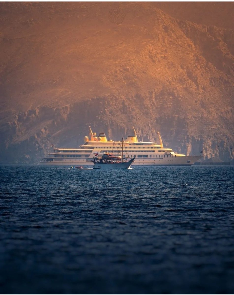Musandam_Oman's tweet image. اطلالة من مسندم الجمال 📸📷 

#صباح_الخير_يا_بلادي
#مسندم_عُمان