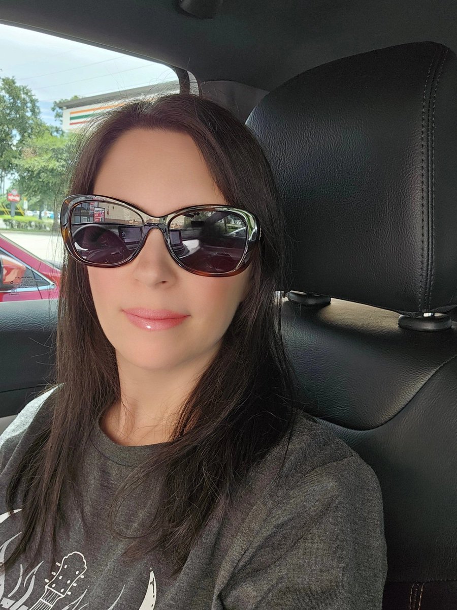 Happy Monday my friends 💞 Wishing you a wonderful day! #PositiveVibes #MondayMotivaton #Florida