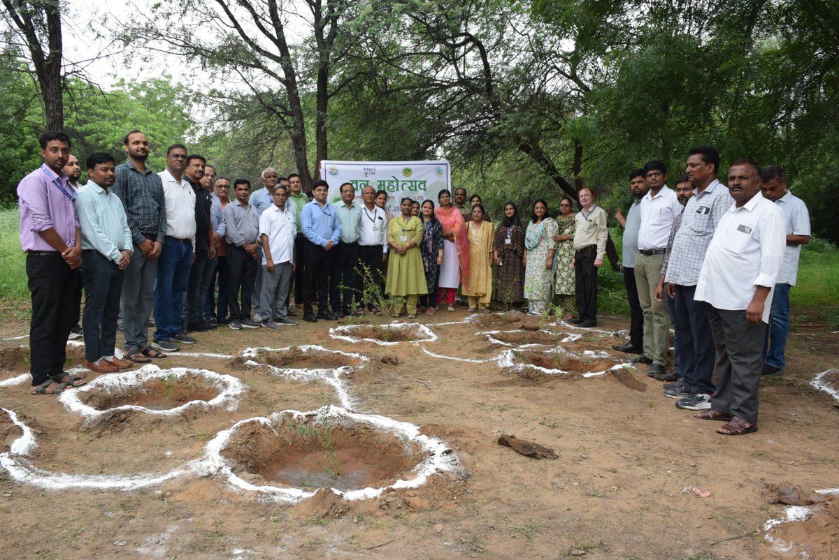 ICFRE-ARID FOREST RESEARCH INSTITUTE, JODHPUR (@twitt_afri) on Twitter photo рднрд╛рд╡рд╛рдЕрд╢рд┐рдк-рд╢реБрд╖реНрдХ рд╡рди рдЕрдиреБрд╕рдиреНрдзрд╛рди рд╕рдВрд╕реНрдерд╛рди, рдЬреЛрдзрдкреБрд░ рджреНрд╡рд╛рд░рд╛ рднрд╛рд░рдд рд╕рд░рдХрд╛рд░ рдХреЗ тАЬрдПрдХ рдкреЗрдбрд╝ рдорд╛рдБ рдХреЗ рдирд╛рдотАЭ рдЕрднрд┐рдпрд╛рди рдПрд╡рдВ тАЬрдорд┐рд╢рди рд▓рд╛рдЗрдлтАЭ рдХреЗ рдЕрдВрддрд░реНрдЧрдд рджрд┐рдирд╛рдВрдХ 7 рдЬреБрд▓рд╛рдИ рдХреЛ рд╡рди рдорд╣реЛрддреНрд╕рд╡ рдордирд╛рдпрд╛ рдЧрдпрд╛ред рднрд╛рд╡рд╛рдЕрд╢рд┐рдк-рд╢реБрд╖реНрдХ рд╡рди рдЕрдиреБрд╕рдиреНрдзрд╛рди рд╕рдВрд╕реНрдерд╛рди, рдЬреЛрдзрдкреБрд░ рджреНрд╡рд╛рд░рд╛ рднрд╛рд░рдд рд╕рд░рдХрд╛рд░ рдХреЗ тАЬрдПрдХ рдкреЗрдбрд╝ рдорд╛рдБ рдХреЗ рдирд╛рдотАЭ рдЕрднрд┐рдпрд╛рди рдПрд╡рдВ тАЬрдорд┐рд╢рди рд▓рд╛рдЗрдлтАЭ рдХреЗ рдЕрдВрддрд░реНрдЧрдд рджрд┐рдирд╛рдВрдХ 7 рдЬреБрд▓рд╛рдИ рдХреЛ рд╡рди рдорд╣реЛрддреНрд╕рд╡ рдордирд╛рдпрд╛ рдЧрдпрд╛ред