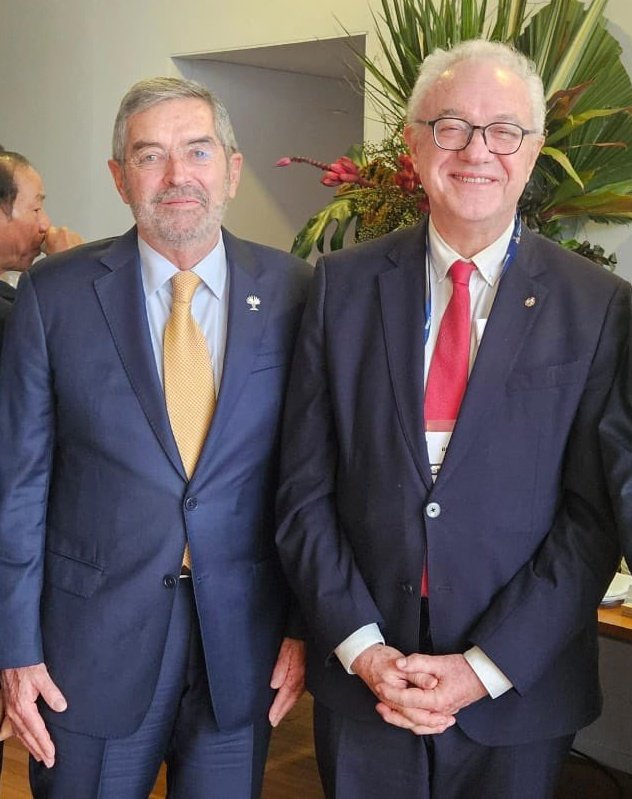 Me reuní  con el canciller mexicano, Juan Ramón de la Fuente.

Dialogamos sobre la CELAC, que será presidida por Uruguay el año que viene, y sobre cooperación multilateral y regional, para desarrollar una integración regional económica mejor equilibrada.