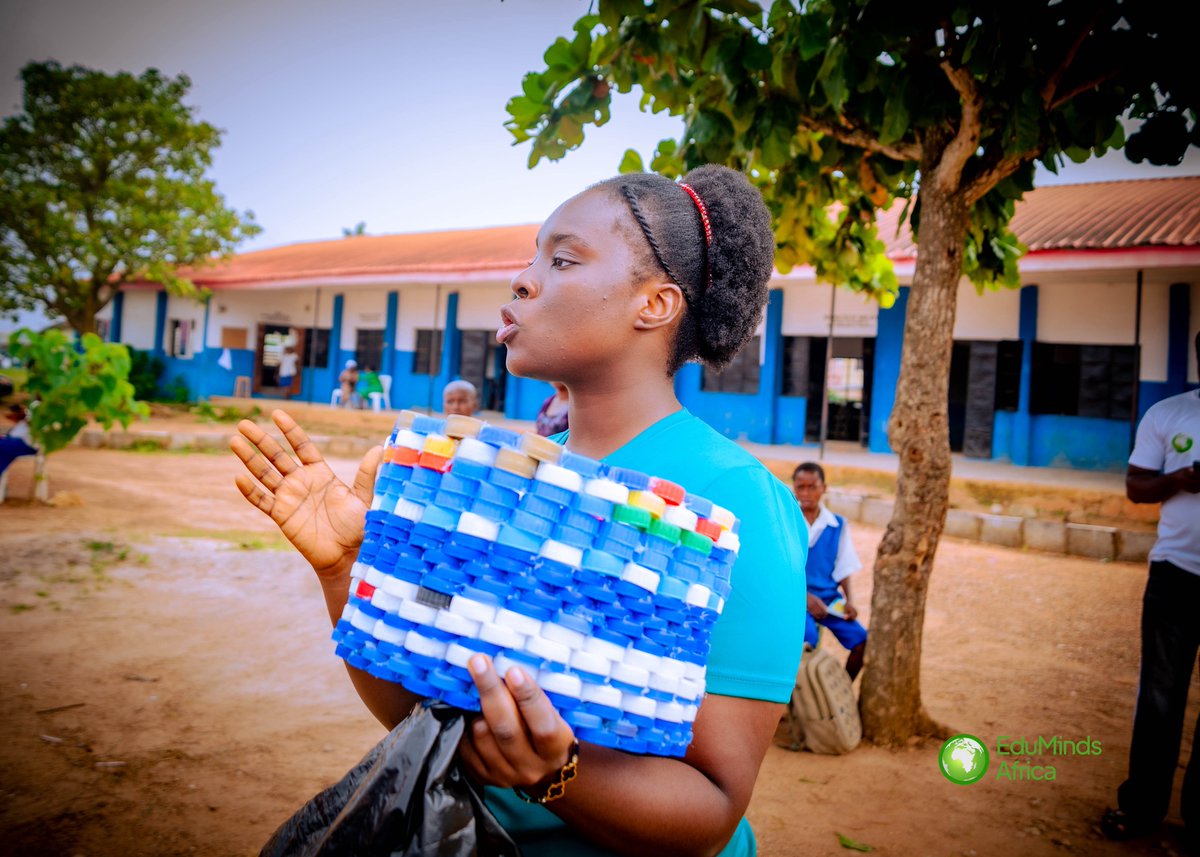 edumindsafrica's tweet image. Our outreach wasn’t just about climate facts, it was about building courage, care, and commitment in young minds. Because today’s students are tomorrow’s decision-makers.
We’re showing up to shape climate-smart minds🌏📚 ♻️🍃
#edumindsafrica #raisingecoleaders #teachthefuture
