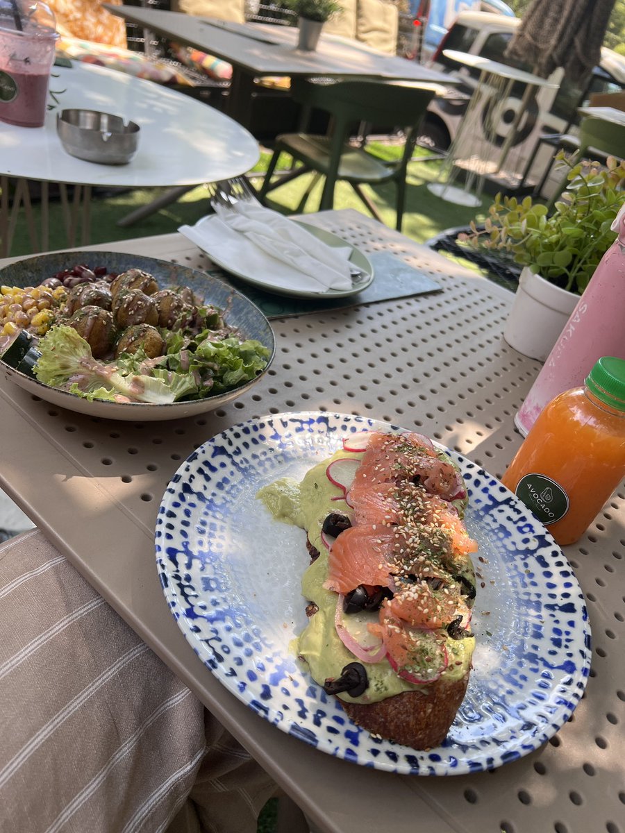 Завтрак в обед