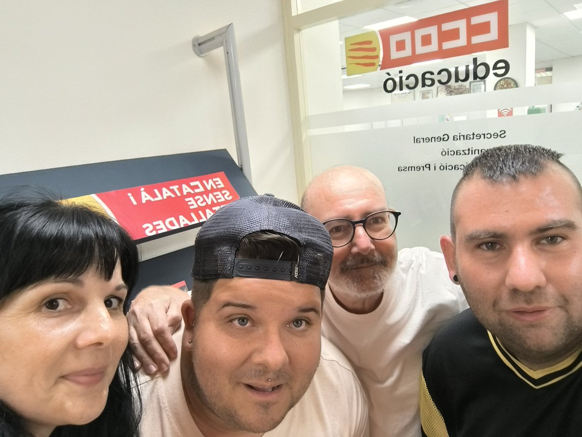 Avui jornada de treball a CCOO amb els membres del comitè del nostre sindicat d'URBACET Badalona. Gràcies per la vostra implicació.