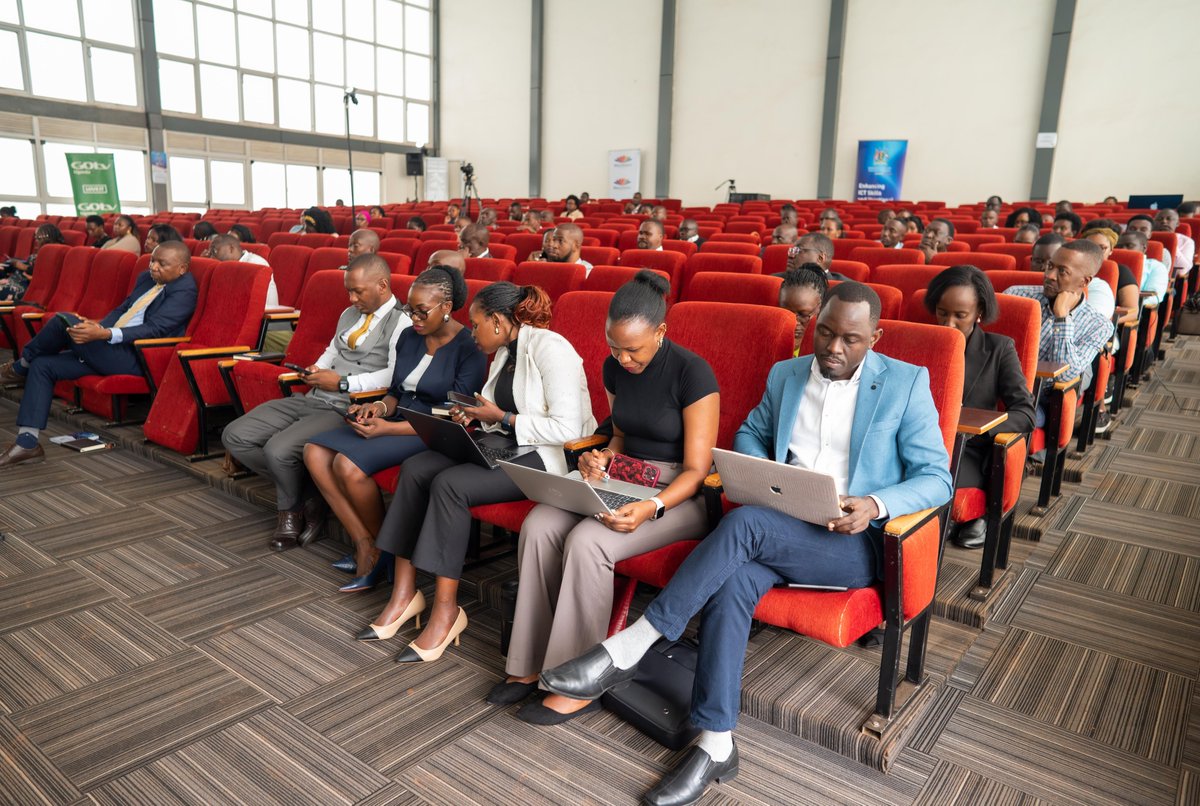 BrainchldBurson's tweet image. From 7–11 July, brainchild Burson is proud to facilitate Digital Literacy Training for government communicators with the Ministry of ICT & MultiChoice. From visual storytelling to crisis comms, we’re building skills for credible, impactful public engagement.
#brainchildburson