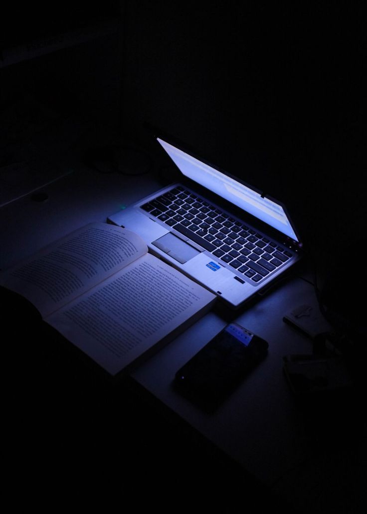 code_rampage's tweet image. Just graduated from a CS background but college had zero placements. Decided to learn React but first polished my JS with ChatGPT as my mentor. Daily tasks, concept deep-dives, and mini projects built my logic. Not a pro yet, but something's better than nothing. React next! 🚀