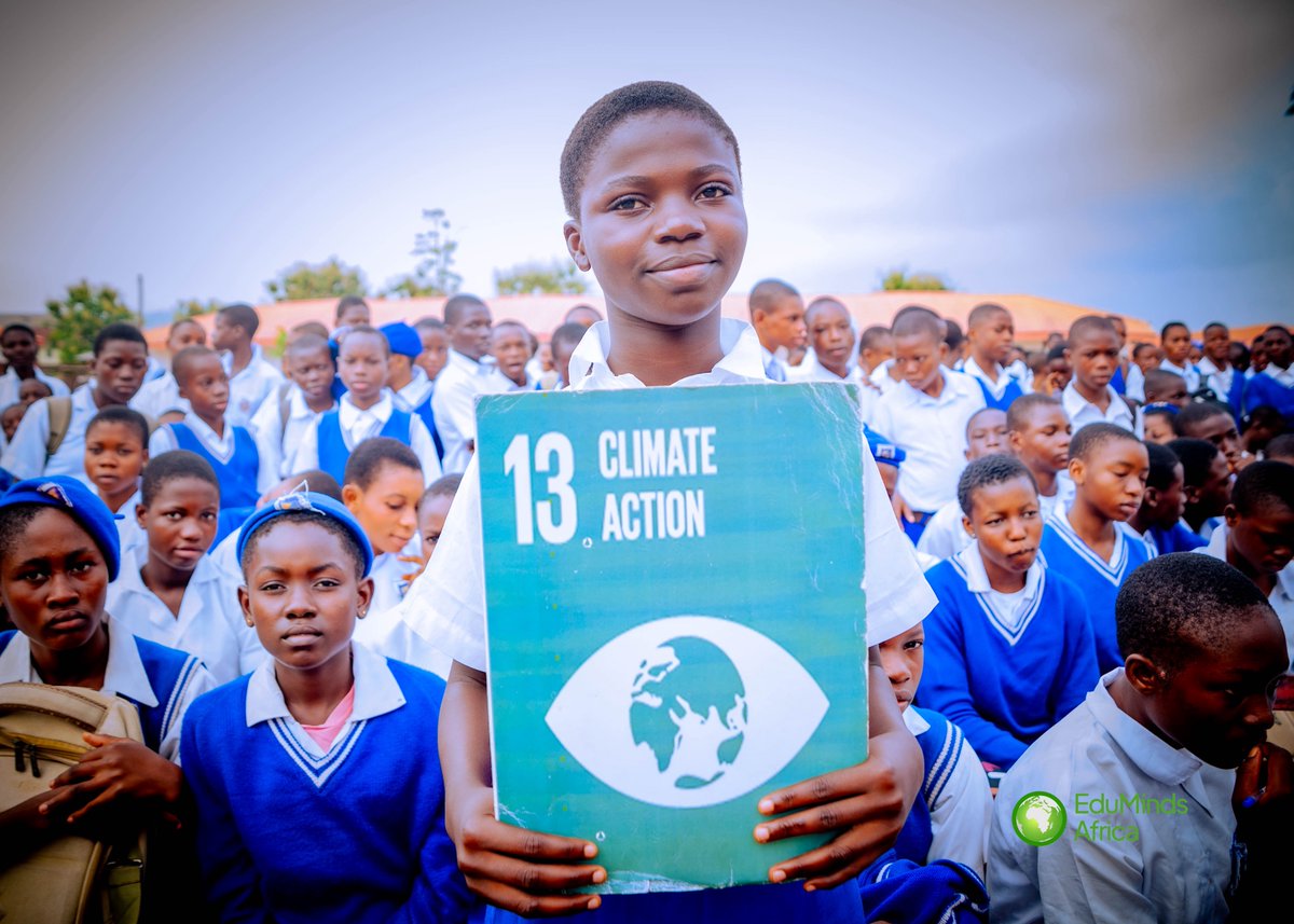 edumindsafrica's tweet image. Our outreach wasn’t just about climate facts, it was about building courage, care, and commitment in young minds. Because today’s students are tomorrow’s decision-makers.
We’re showing up to shape climate-smart minds🌏📚 ♻️🍃
#edumindsafrica #raisingecoleaders