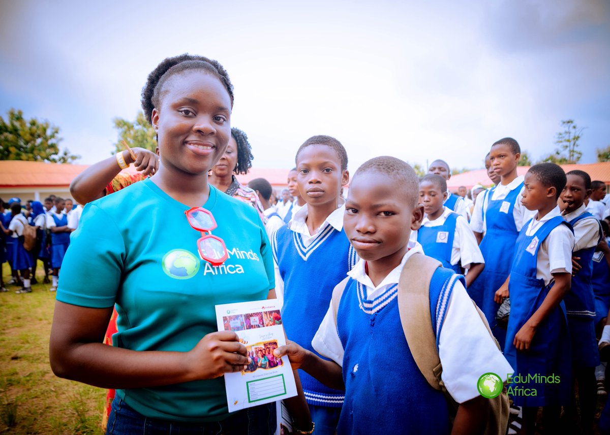 edumindsafrica's tweet image. Our outreach wasn’t just about climate facts, it was about building courage, care, and commitment in young minds. Because today’s students are tomorrow’s decision-makers.
We’re showing up to shape climate-smart minds🌏📚 ♻️🍃
#edumindsafrica #raisingecoleaders #teachthefuture