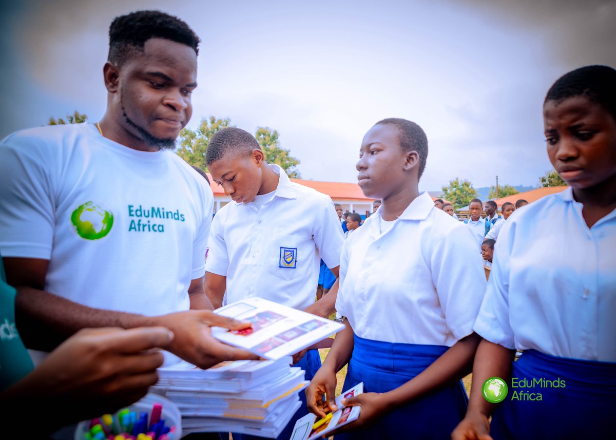 edumindsafrica's tweet image. Our outreach wasn’t just about climate facts, it was about building courage, care, and commitment in young minds. Because today’s students are tomorrow’s decision-makers.
We’re showing up to shape climate-smart minds🌏📚 ♻️🍃
#edumindsafrica #raisingecoleaders #teachthefuture