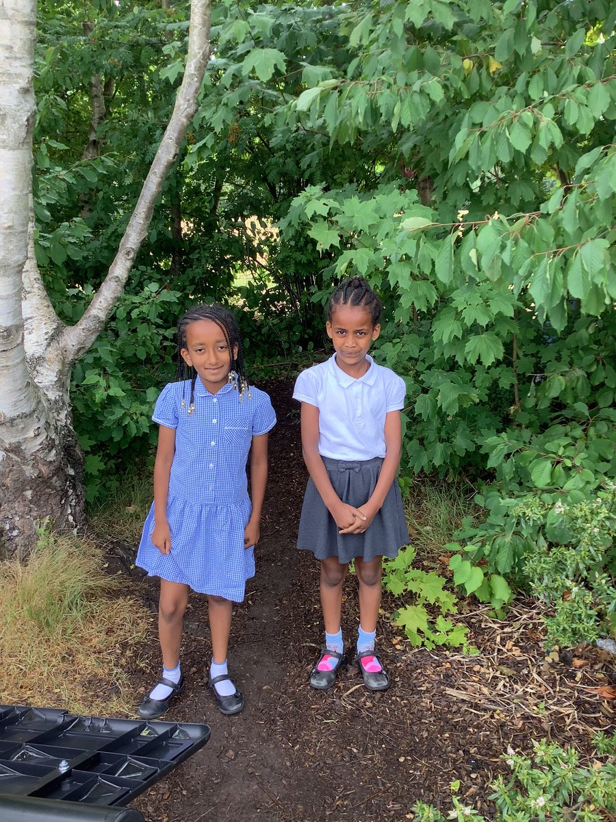 ChadPrimary's tweet image. Year 2 started off outdoor learning week with a visit to the forest school. We pretended we were the children in the story of the Selfish Giant and thought of nouns and adjectives about the garden. #outdoorlearning