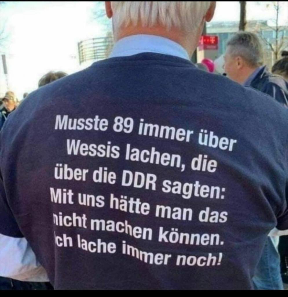 DerMedienfuzzi (@medienfuzzishow) on Twitter photo 