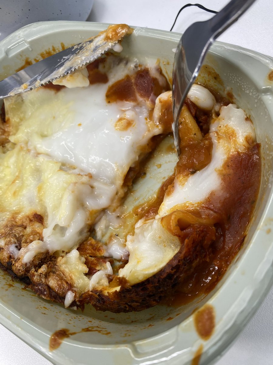 MattCCGDigital's tweet photo. @asda @AsdaServiceTeam what vile food you have made.. the worse lasagna ever had in my life and how can you say beef lasagne when no beef mince in it?
What a waste of money. Whatever you do, do not ever buy this ready meal. 🤢🤢🤮 bland, no flavour and like cardboard &amp; no meat https://t.co/fFseQ0EEns