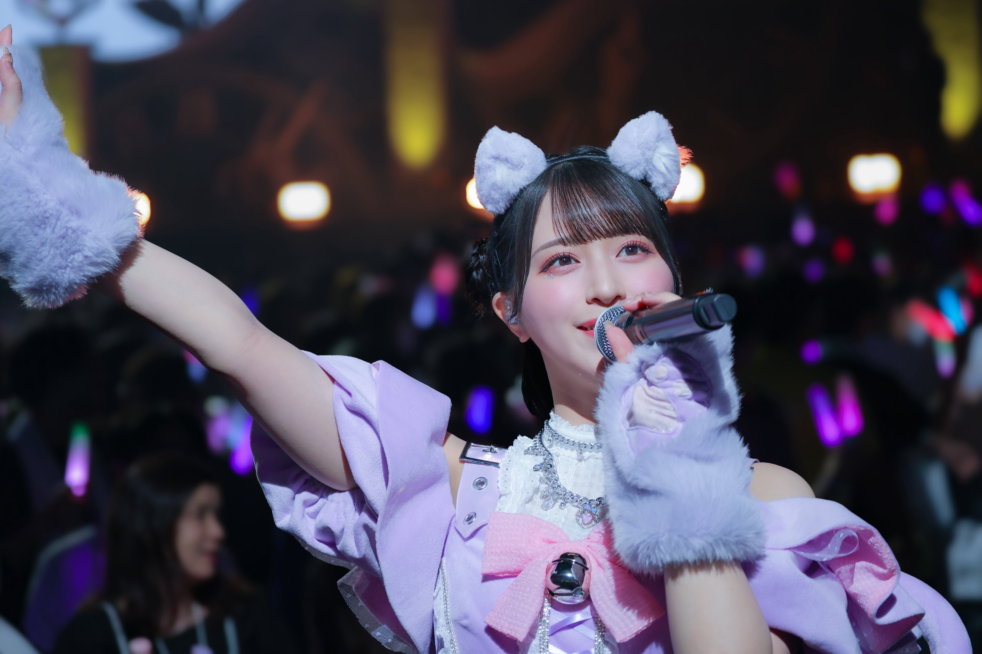 佐々木舞香 猫衣装 ビック生写真 直筆 佐々木舞香 生写真 ピンキー衣装 猫衣装 - メルカリ