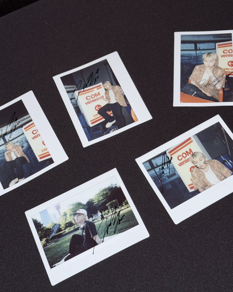 너무 깊생한 걸 수 있지만...
진작 올려준 위버스에는 일본 폴라 없어서
일부러 일본 폴라는 안 잘리게 젤 잘 보이게 찍어서 올려준건가?!🥺🥺🥺