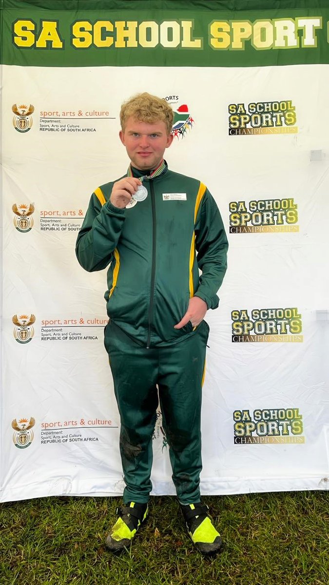 🏅💦 #EvolveeExcellence in action!
Congratulations to our Grade 11 Evolvee, Deon Nel, who proudly represented North-West Swimming at the South African Schools Swimming Championship, held from 4–8 April in Bloemfontein. 🇿🇦🏊‍♂️#EvolveOnlineSchool #ProudMoment #SwimmingChampion
