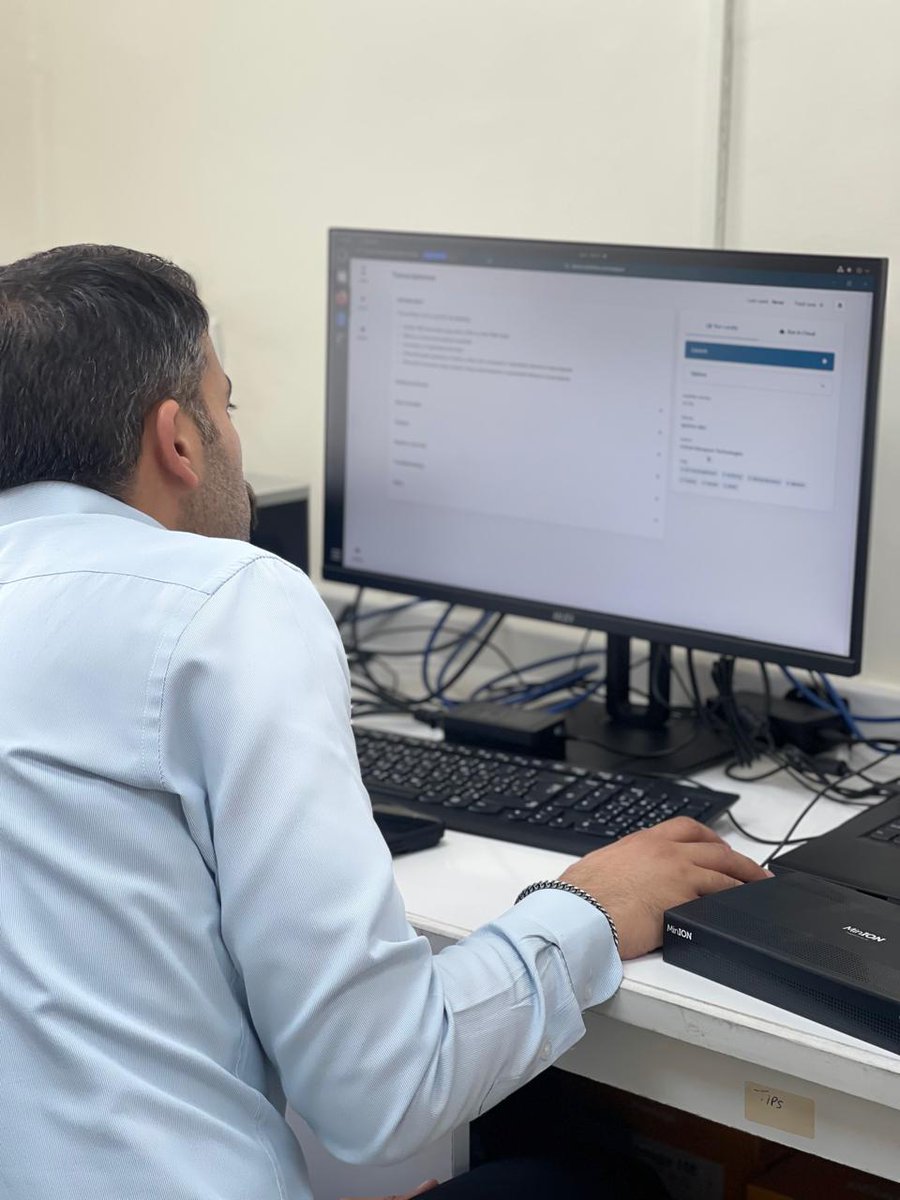 IOM_Jordan's tweet image. With support from @GlobalFund, #IOMJordan donated two laboratory devices to @mohgovjordan for fast HIV diagnosis and drug resistance monitoring. Staff received training recently to ensure proper use. This supports Jordan’s progress toward UNAIDS 95-95-95 goals. 💊🧬#EndAIDS