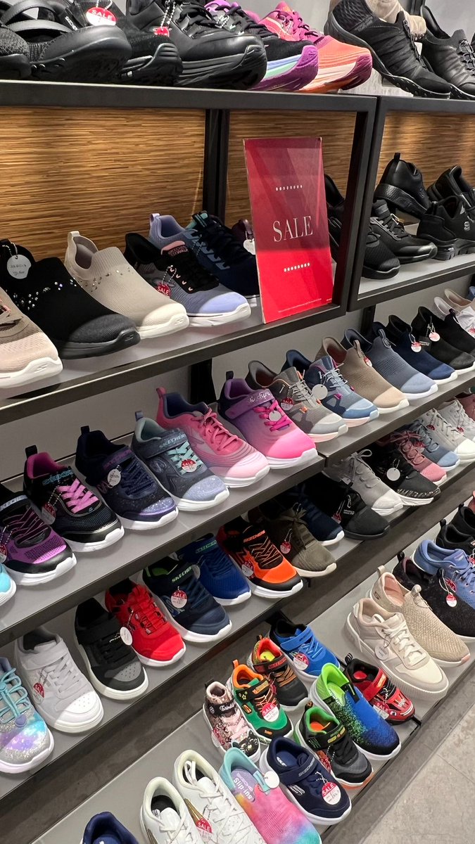 FestivalPlace's tweet image. Huge sale in @SKECHERS_UK Basingstoke right now 👀 Make sure you pop in and take a look!