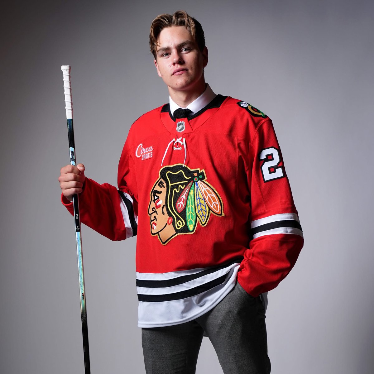 Scott Powers on Anton Frondell

“The more I hear about what the Blackhawks think of No. 3 draft pick Anton Frondell, the more I think he’s going to stick with them out of training camp.” 

#Blackhawks
