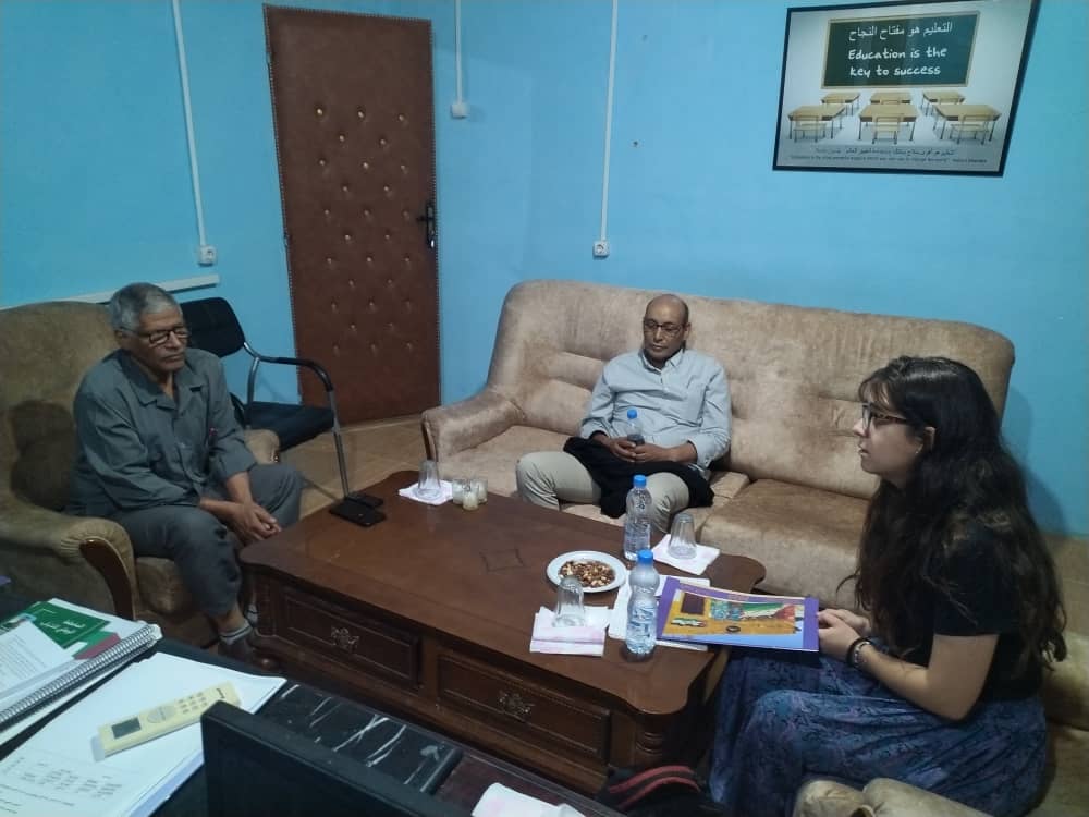 Nuestra coordinadora expatriada y nuestro logista en terreno se han reunido hoy con el nuevo Ministro de Educación de la RASD, Abdelkader Taleb Omar y con el Director del Centro Aminatu Haidar, Ahmed El Mami Day. 

ANARASD por un Sahara Libre/Sahara Aske!!!🇪🇭