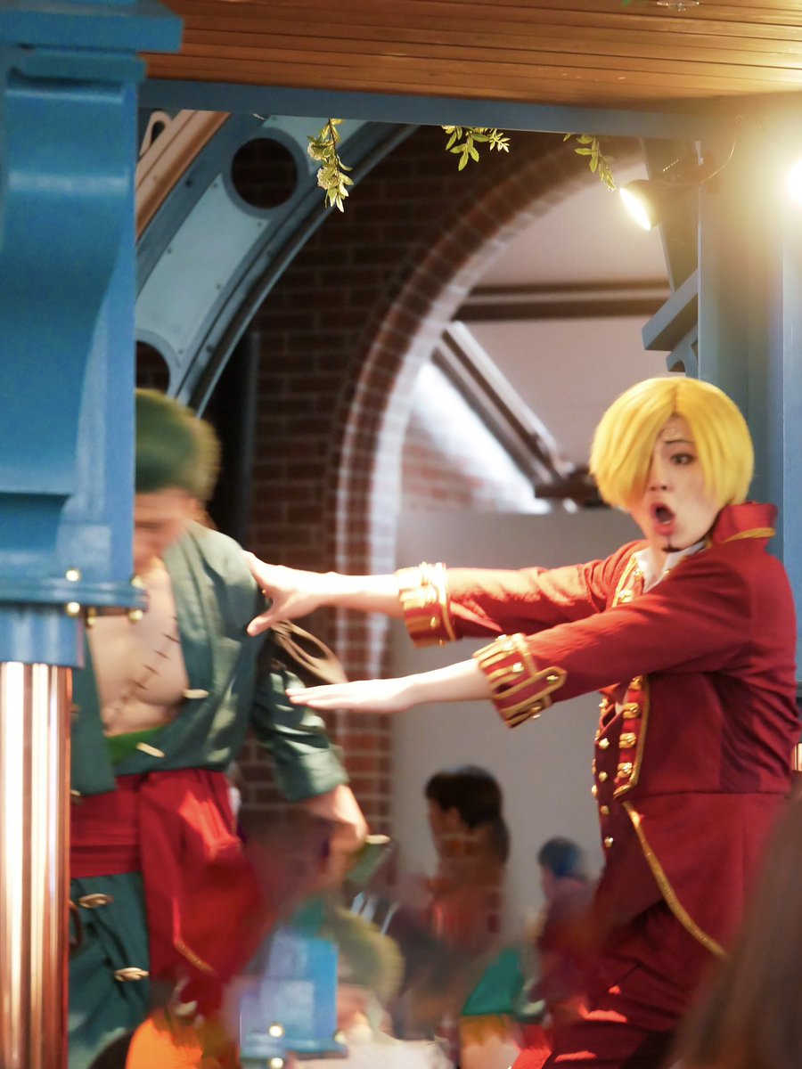 _shimn's tweet image. 7/4サンレス
レディ達の「かっこいい〜♡」が聞こえた瞬間ゾロさんを押し退けるサンジくん　躍動感…