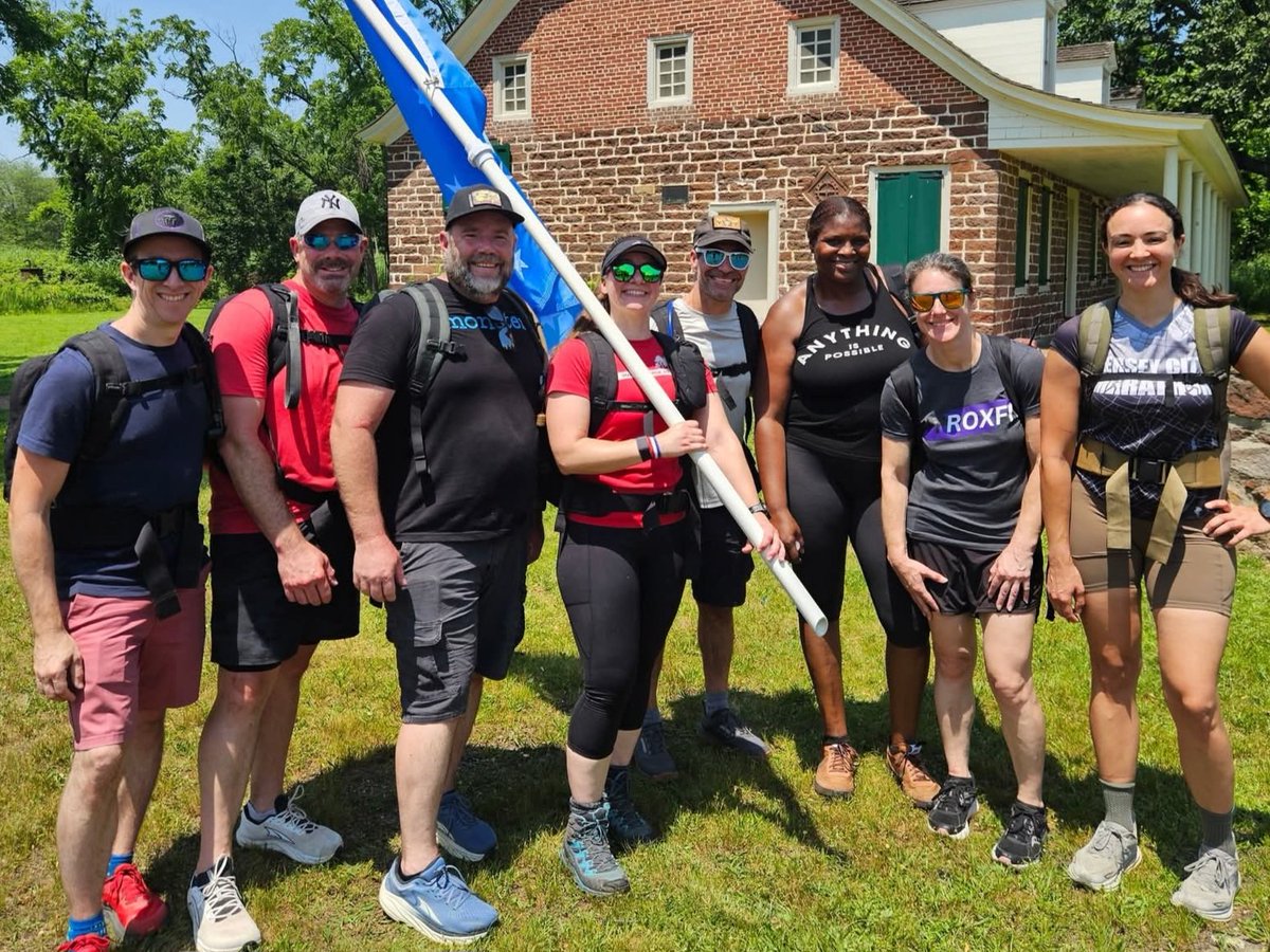 fayta9's tweet photo. Yesterday, I joined an awesome group to ruck the route of George Washington’s retreat—from Fort Lee to Hackensack. 10 miles retracing the steps of the Continental Army during the Revolutionary War.

#Ruck #WashingtonsRetreat #HistoryOnFoot #RevolutionaryRuck https://t.co/Ybe1bms3k0