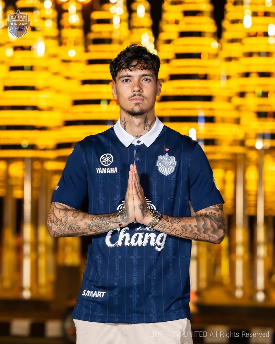 idextratime's tweet photo. ✅ RESMI : Shayne Pattynama (26/LB/🇮🇩) bergabung dengan klub Thailand, Buriram United, dengan status free transfer. 🤝🇹🇭

Good Luck, Shayne! https://t.co/kPN19NFr8e