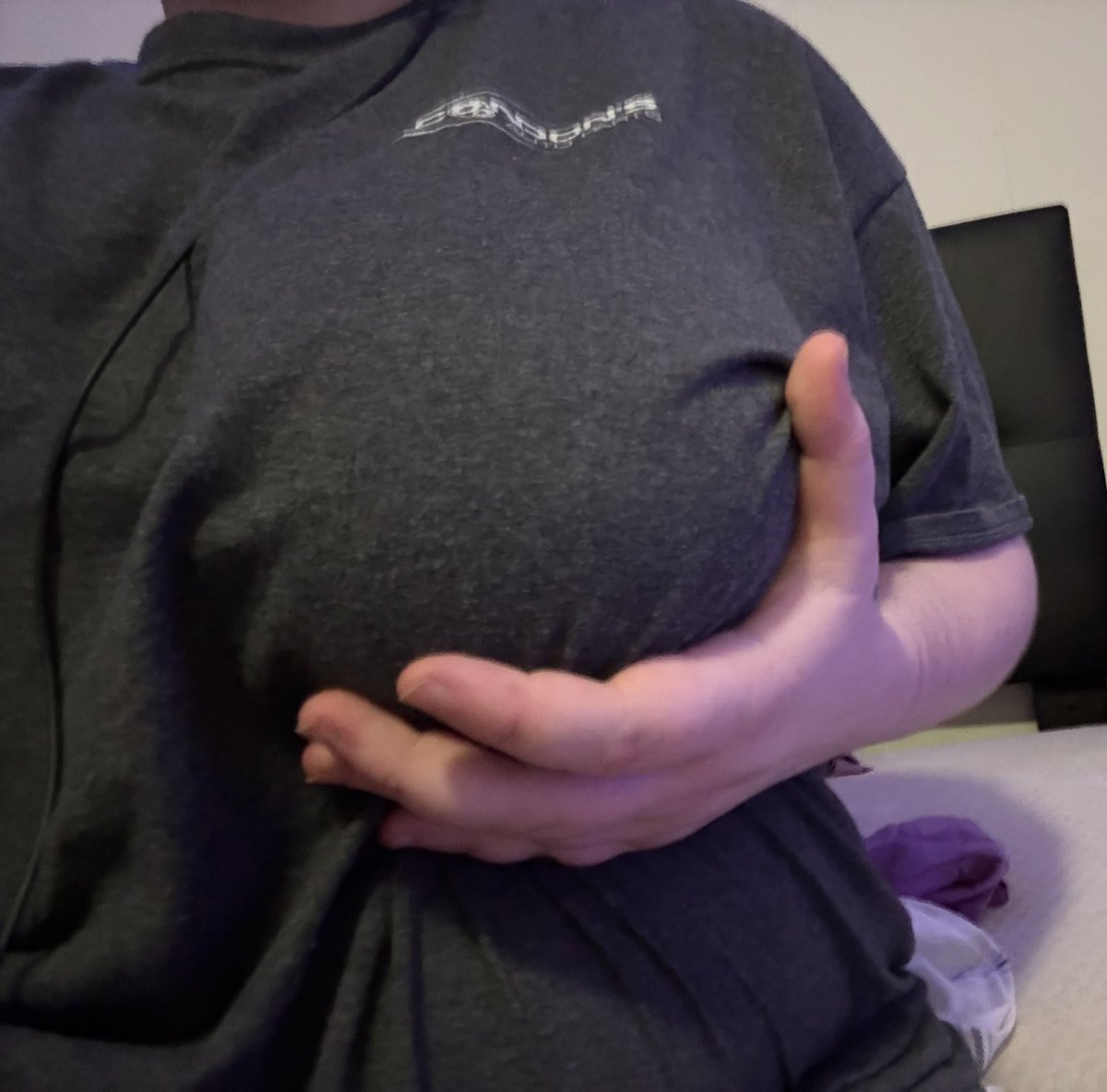 purpfoxboy's tweet photo. which one would you grab first? 😈 Booty or boobies 😛 https://t.co/iPS55GI95Z