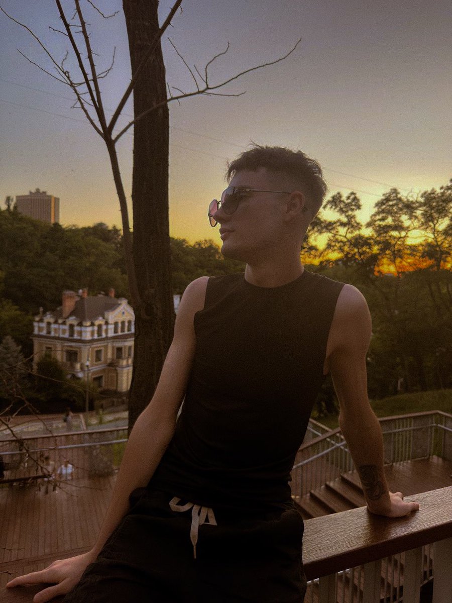 Sex Manager (@mnechik) on Twitter photo 