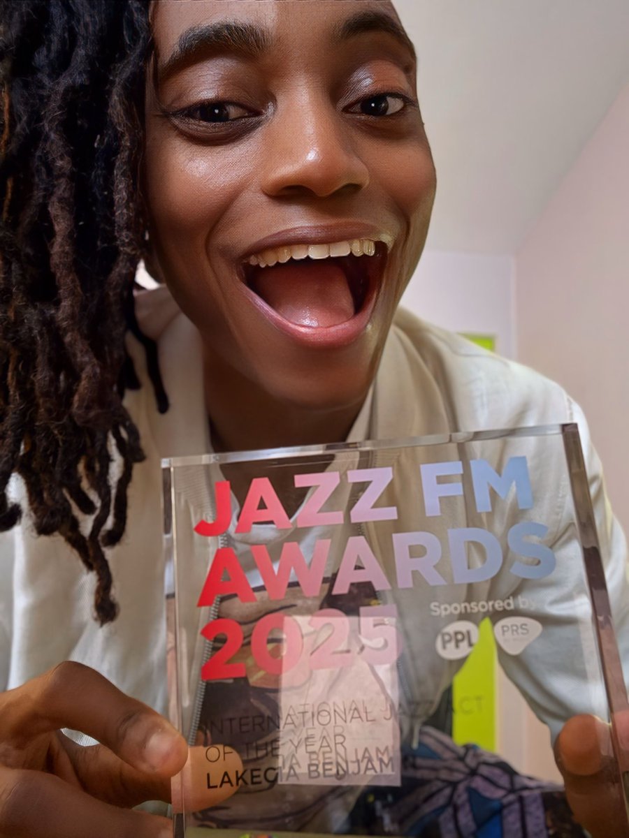 LakeciaB's tweet image. WE WON!!! 🏆🥳 Beyond grateful and incredibly honored to receive the Jazz FM Award for International Act of the Year — all while making my debut at the SOLD OUT, legendary Love Supreme Festival @lovesupremefest!! 🙌✨