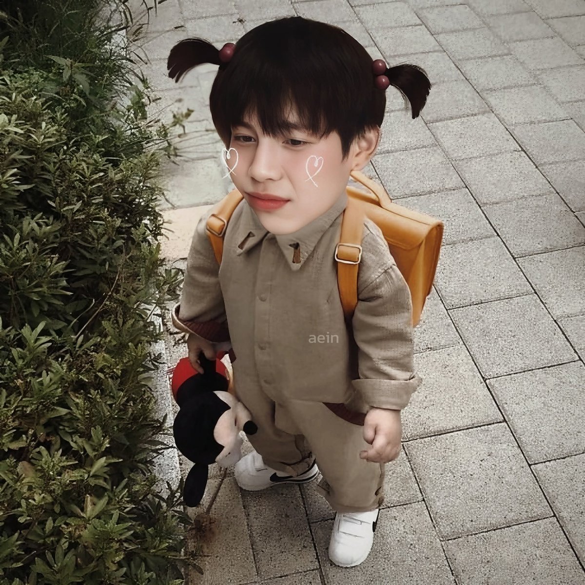 olley le tweet media