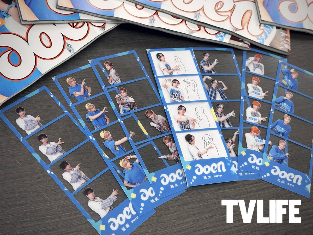 tv_life's tweet image. 【TV LIFE14号7/9（水）発売】

#aoen が表紙を飾るTV LIFE14号首都圏特別版の表紙と特典のプリントシール風ブックマークが編集部に到着しました😊💙

ご自身のプリントシールと合わせるとaoenメンバーとの2ショットプリに😘✌️💕📷✨…