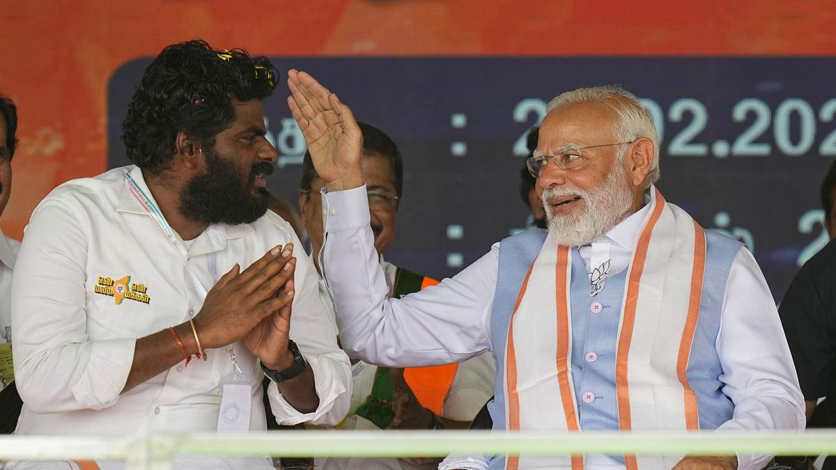 I back visionary leaders with strong personalities - Ideologies and party affiliations come second!

There are three leaders I have admired and backed to the hilt!

CM Jayalalitha!

I didn’t back Jayalalitha because of ADMK, or even because ADMK was fiercely anti-DMK. In fact,