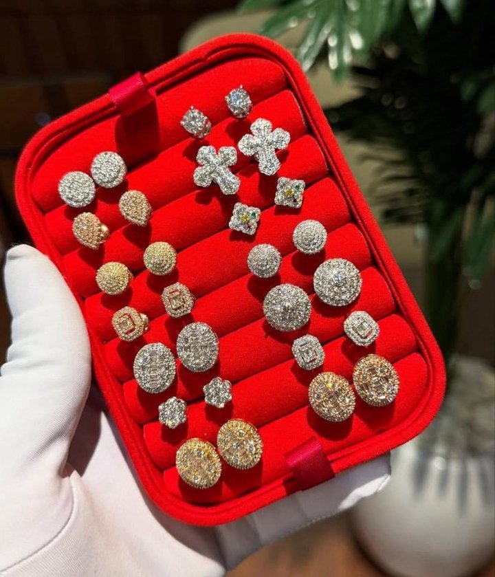 PaceOff1's tweet image. By the time they realize your worth, you will be worth more.

Available as seen