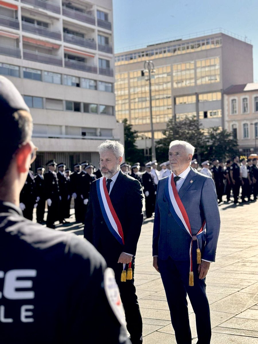 GonzalezJoseRN's tweet image. 👮‍♂️ Présent ce matin à Marseille, pour la Journée de la Police nationale.

Un moment fort pour saluer l’engagement de nos policiers, garants de l’ordre et de la sécurité.

Respect et reconnaissance.