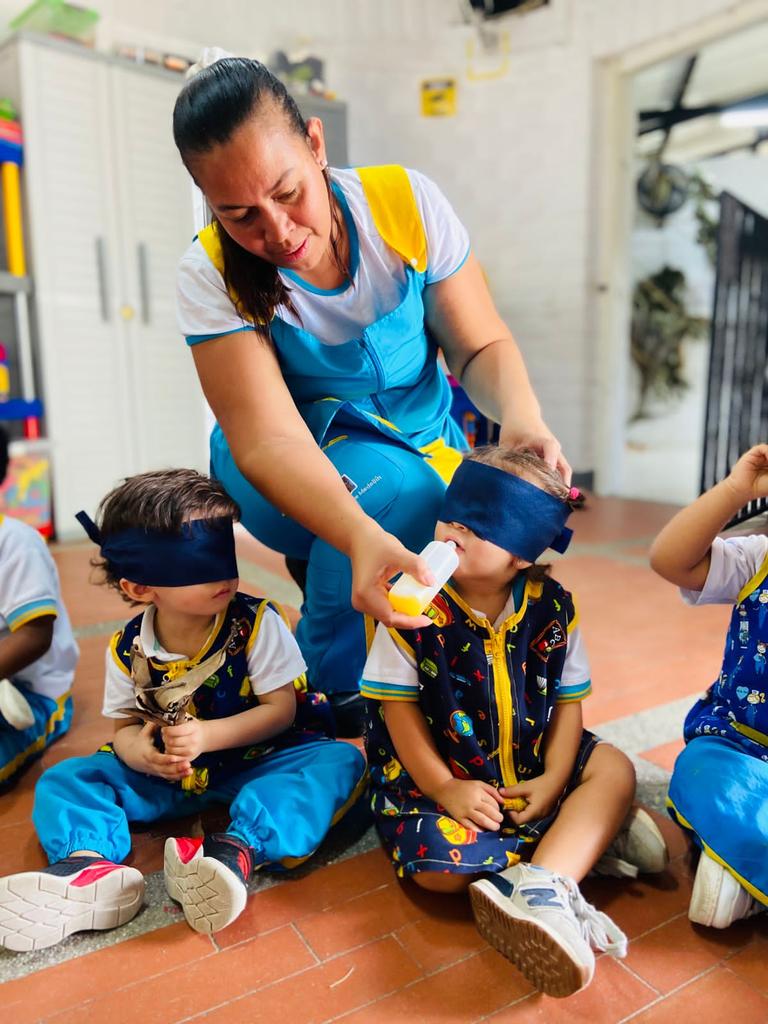 PRESENCIA tweet media