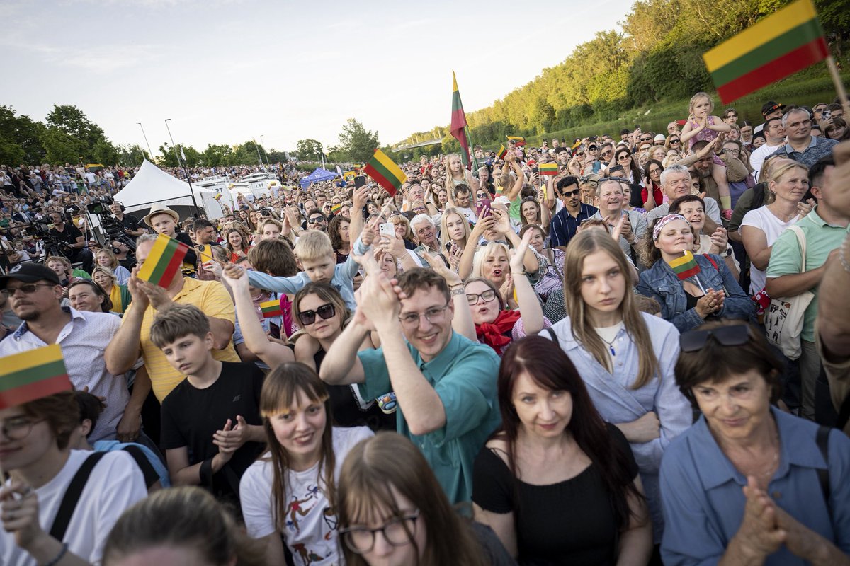 Nils Schmid tweet media