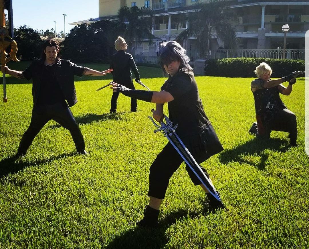 Dreamsinthenoct's tweet photo. When they mention these moments, instant moment was when the English VAs for the chocobros got together at a con a did a whole cosplay group as their characters. To this day, it is the funniest set of photos and SUPREMELY in character of them in terms of the photos we got. #FFXV https://t.co/dFO2PmghdJ
