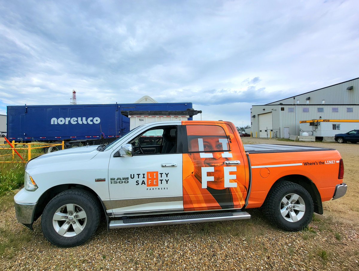 DigSafeMetroYEG's tweet image. Stopped in at norellco contractors and had a good chat with Joshua, their Safety Coordinator. Norellco management takes a personal interest in the safety and well-being of all personnel within their organization. #SafetyFirst
#ClickBeforeYouDig