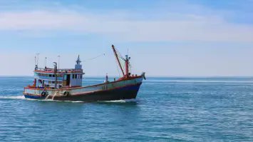 -I had warned about this just a few days back in my talk in a podcast 
-Security agencies have now begin a probe after a suspicious boat
-The boat is likely from #Pakistan, spotted off #Maharashtra coast