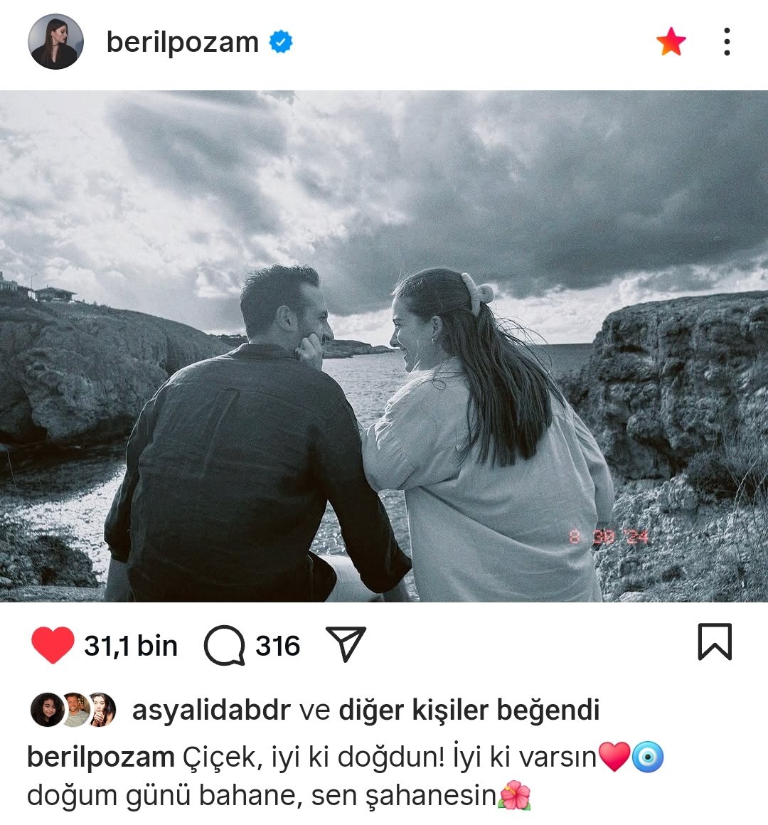 Eşi #BerilPozam , #ErsinArıcı'nın doğum günü için Instagram'da bu gönderiyi paylaştı. 🌺

#ErsBer