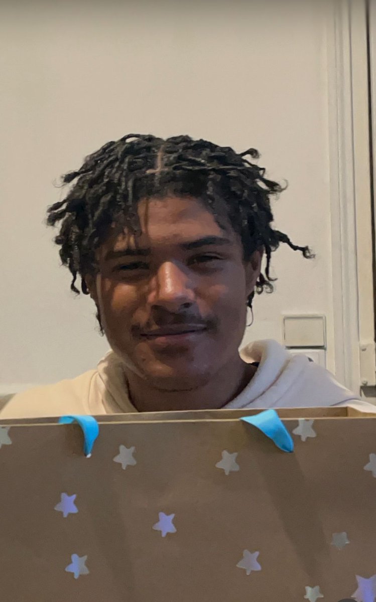 Bonjour, mon fils Isaiah, 16 ans, est en fugue depuis le 27 juin 2025 à Moissy-Cramayel (77).
Il est autiste, vulnérable et a reçu des menaces de jeunes.
Si vous l’avez vu ou avez des informations, merci de me contacter au 06 24 18 48 64 ou d’appeler la police.
Partagez svp 🤲🏽