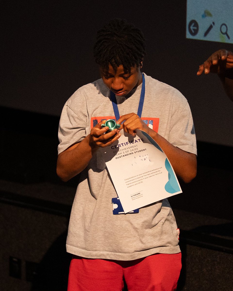 WeAreBCE's tweet image. 🎮 BCT Games Department Showcase 🎬
Learners shared their showreels with friends, family, and peers in a celebration of talent and hard work.
🎮 Guests also had the chance to play the games created by our learners, bringing their ideas to life in an interactive experience!