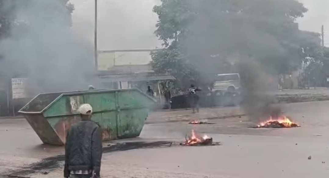 There are protests and there's stupidity. A kind of stupidity that's not state or opposition sponsored but kind of inherited . 
Now , there's this big Miller in Kirinyaga that has employed hundreds of youths in the region. 
Someone starts rumours that it belongs to Ruto and they