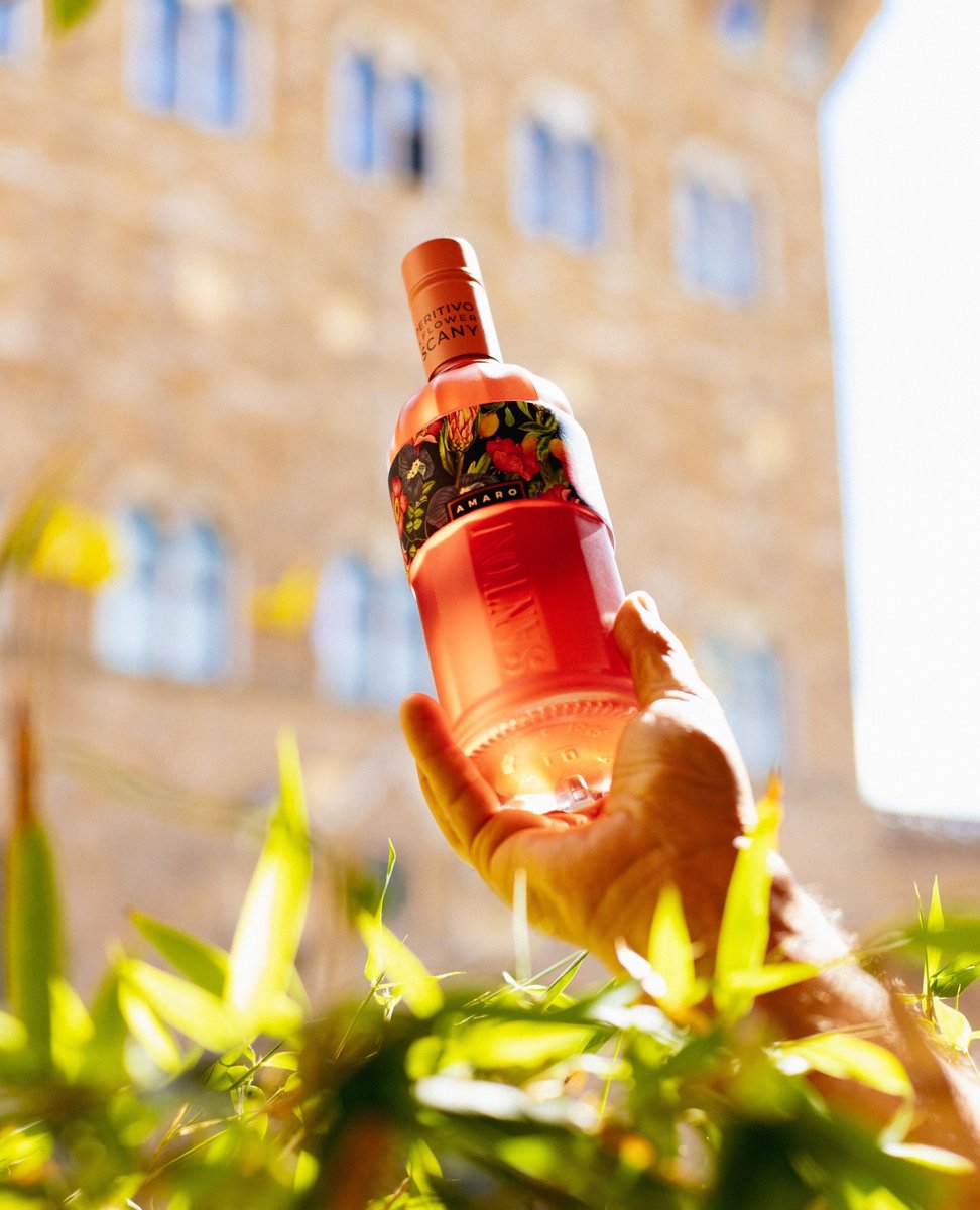 DMTWestEnd's tweet image. Step into summer with the Santoni Summer Spritz 🍊
A bright, floral and slightly bitter cocktail that balances Bombay Gin with the bittersweet complexity of Amaro Santoni, and the tart, fruity freshness of raspberry lemonade.
Available now at all Delfont Mackintosh Theatres.