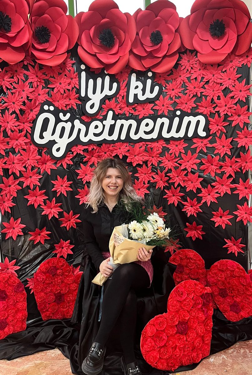 fikrimzikrimben's tweet photo. Türkiyeli değil, TÜRK ÖĞRETMENLERİZ. https://t.co/LAAhrx8GkL