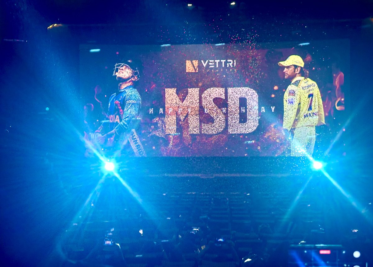 VettriTheatres's tweet image. Show time #MSDhoniTheUntoldStory in #Vettri 💥