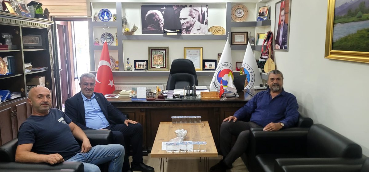 📍 Tunceli Ticaret ve Sanayi Odası

Üyelerimizden Dersim Beton İnşaat Nakliye Taahhüt Tic. Ltd. Şti. ve Doğan İnşaat Sanayi ve Tic. Ltd. Şti. Yönetim Kurulu Başkanı Sayın Erdal Güntaş ile
Mesnet Yapı Tesisat Doğalgaz İnşaat Sanayi ve Tic. Ltd. Şti. Yönetim Kurulu Üyesi Sayın