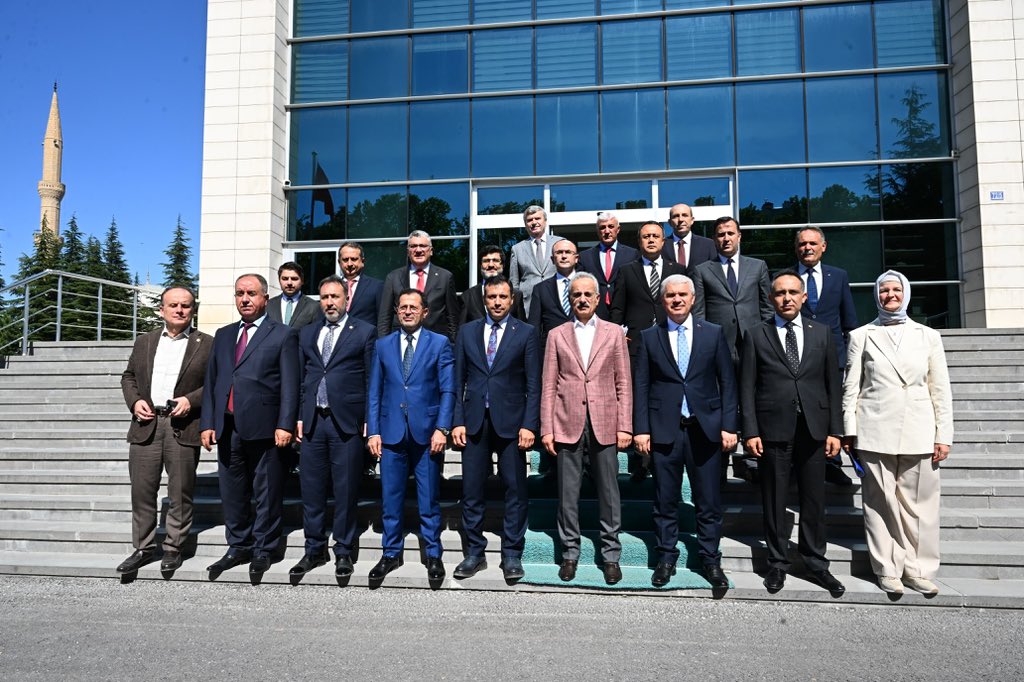 Abdulkadir URALOĞLU (@a_uraloglu) on Twitter photo 📍Konya
Konya Valiliği ziyaretimizde Valimiz Sn. <a href="/Vali_Akin/">İbrahim Akın</a> ile bir araya geldik.
Konya’mızın ihtiyaçları konusunda istişareler yapıp ilimizde devam eden proje ve çalışmalar hakkında bilgi aldık.
Konya’yı birlikte yükselteceğiz.
#TürkiyeHızlanıyor 🇹🇷 📍Konya
Konya Valiliği ziyaretimizde Valimiz Sn. <a href="/Vali_Akin/">İbrahim Akın</a> ile bir araya geldik.
Konya’mızın ihtiyaçları konusunda istişareler yapıp ilimizde devam eden proje ve çalışmalar hakkında bilgi aldık.
Konya’yı birlikte yükselteceğiz.
#TürkiyeHızlanıyor 🇹🇷