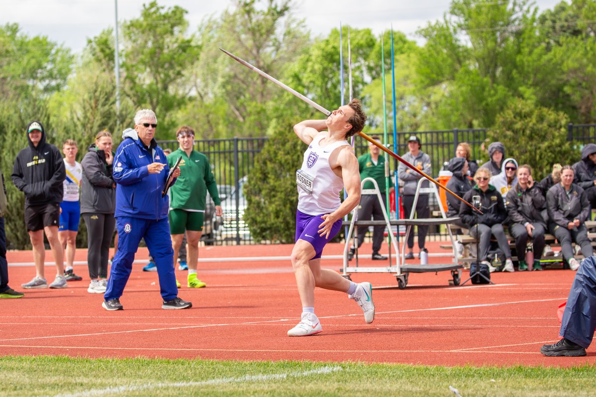 TommieAthletics's tweet image. 𝗡𝗶𝗻𝗲 𝗧𝗼 𝗞𝗻𝗼𝘄: There's a champion in our midst as we take our twice-weekly look back at the 2024-25 season!🏆
Decathlon U strikes again as Jack Rosner of @TommieXCTF brought home @TheSummitLeague Outdoor Track & Field Decathlon Championship, the Tommie Men's third in…