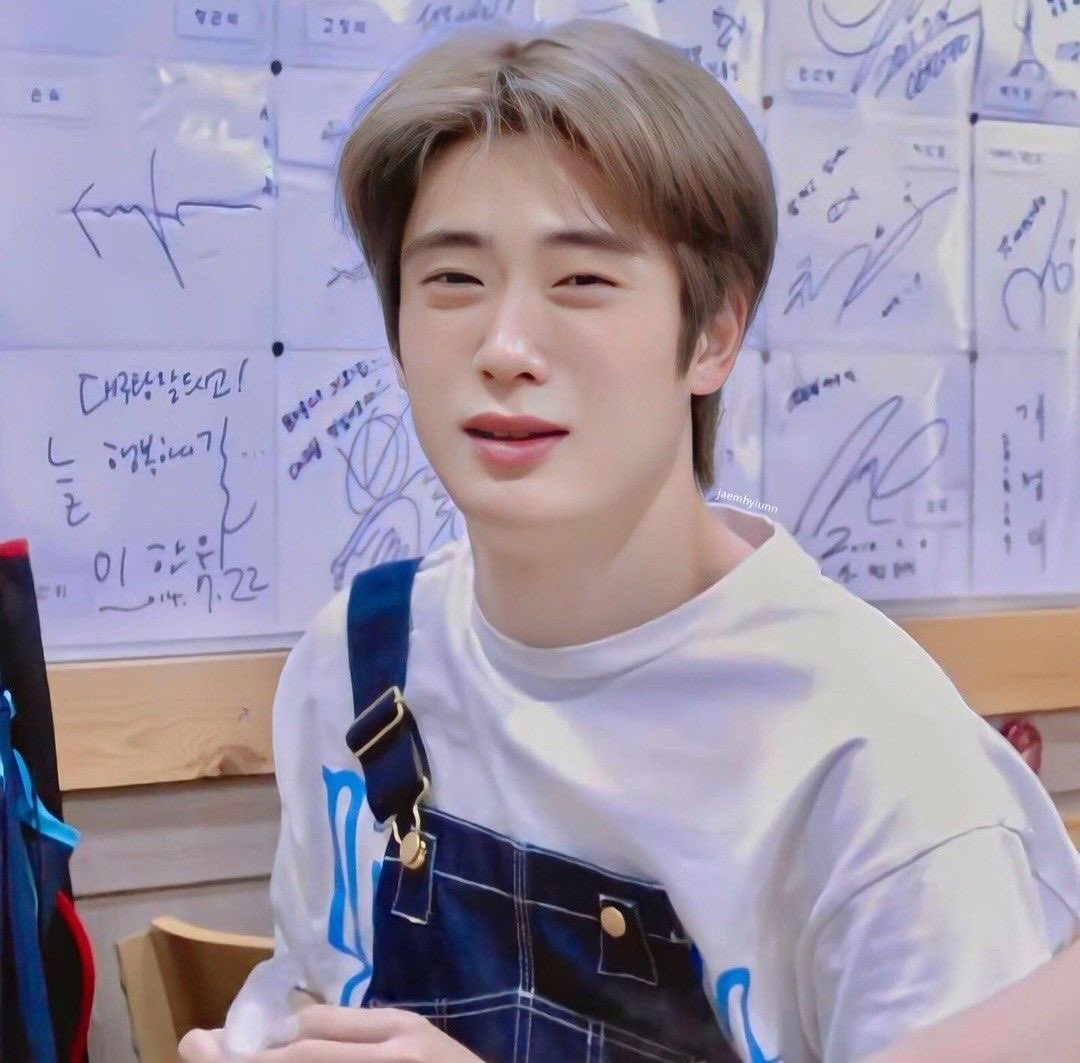 ข้าวผัดกุ้ง ྀི♡ 🥯🥨 tweet media